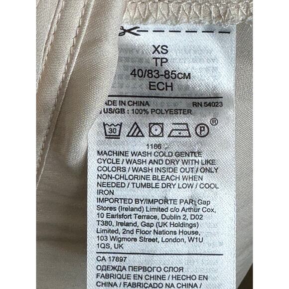 Banana Republic Cream Surplice V-Neck Blouse Long Sleeve Party Going Out XS - Picture 6 of 9